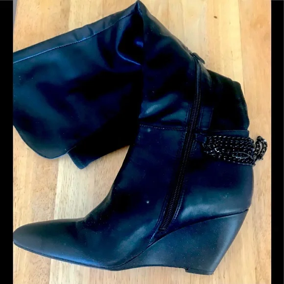 Fergie Samantha boots - Picture 2 of 6